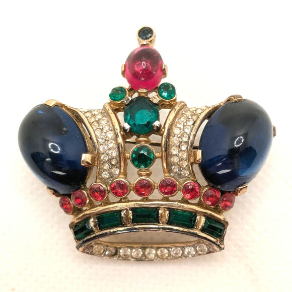 Crown Trifari Jewelry - 1944 TRIFARI VERMEIL STERLING RUBY CABOCHON SAPPHIRE ROYAL KING CROWN BROOCH